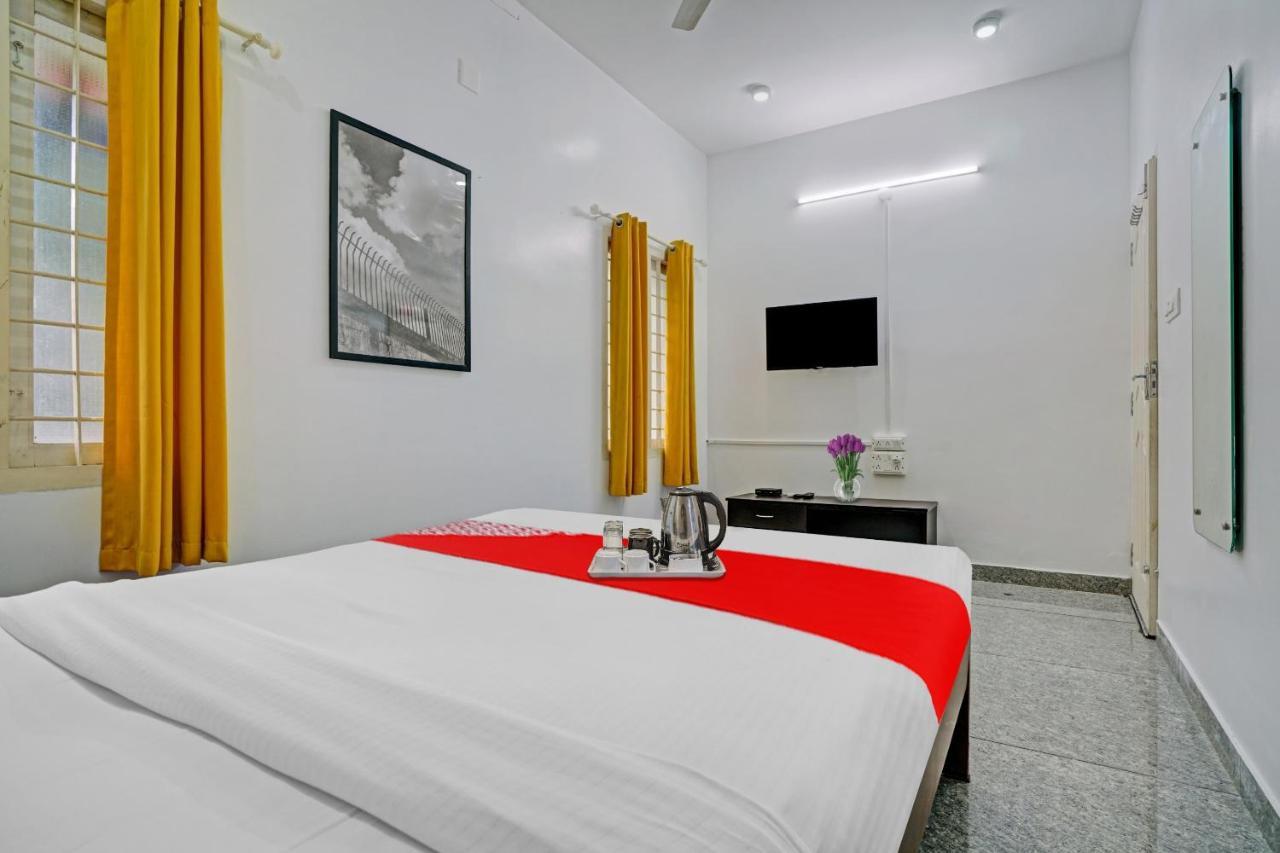 Oyo Thykoodam Sleep Inn Kochi Ngoại thất bức ảnh